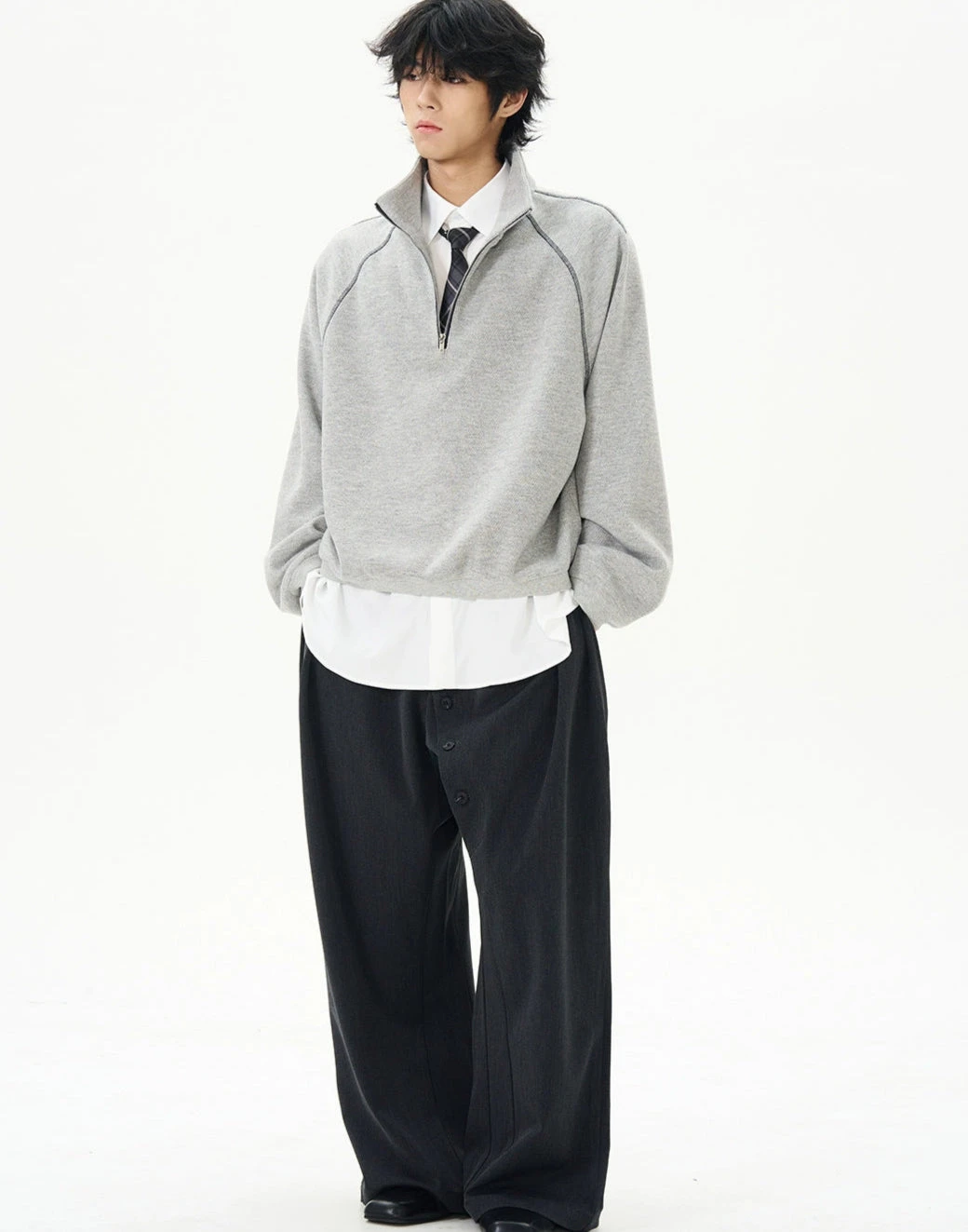 Oversized Contrast-Stitch Quarter Zip Sweatshirt 9 Oversized Contrast-Stitch Quarter Zip Sweatshirt - Image 9