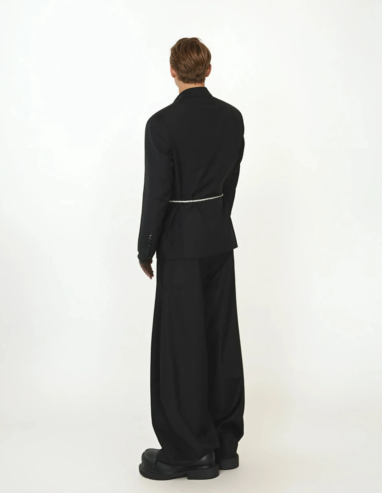 Single-Breasted Tailored Blazer With Notch Lapel And Pockets 8 Single-Breasted Tailored Blazer With Notch Lapel And Pockets - Image 8