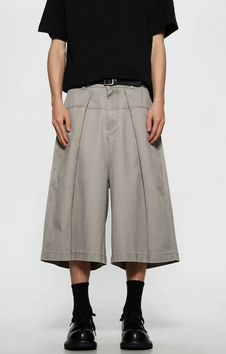 Structured Wide-Leg Pleated Bermuda Shorts 7 Structured Wide-Leg Pleated Bermuda Shorts - Image 7