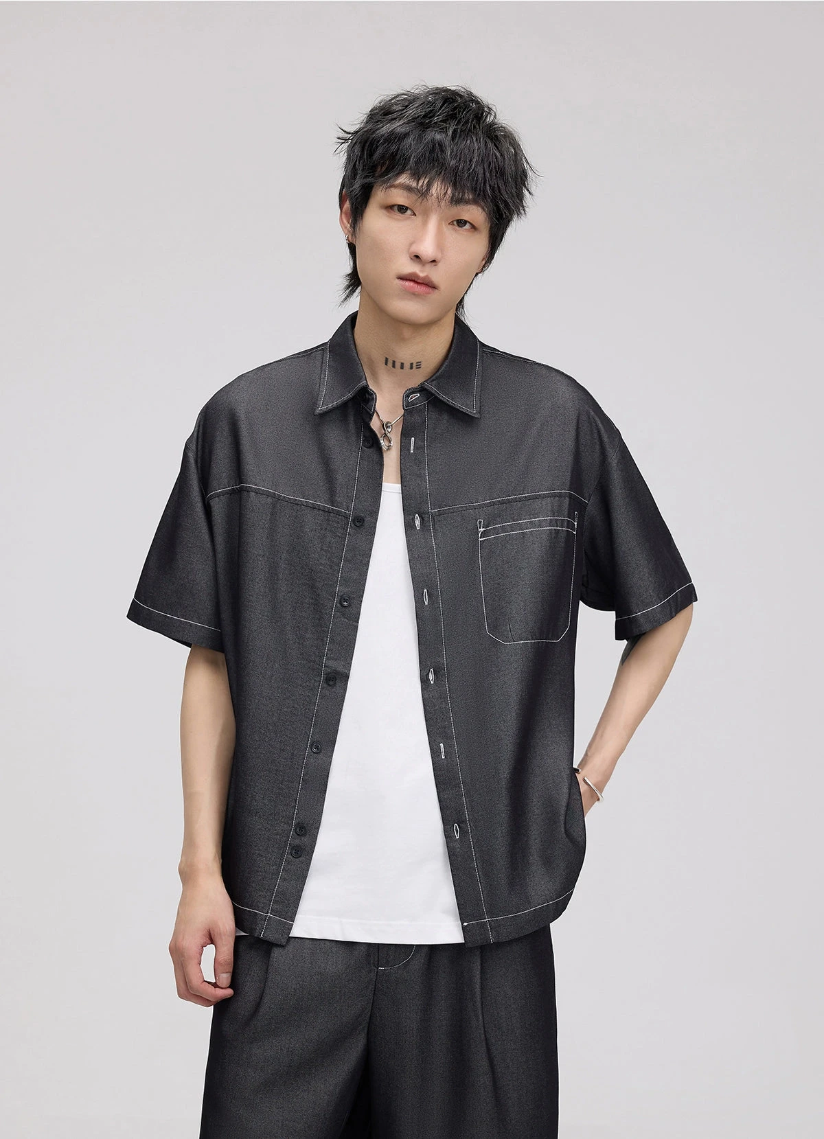 Textured Contrast Stitching Short Sleeve Button Shirt 2 Textured Contrast Stitching Short Sleeve Button Shirt - Image 2