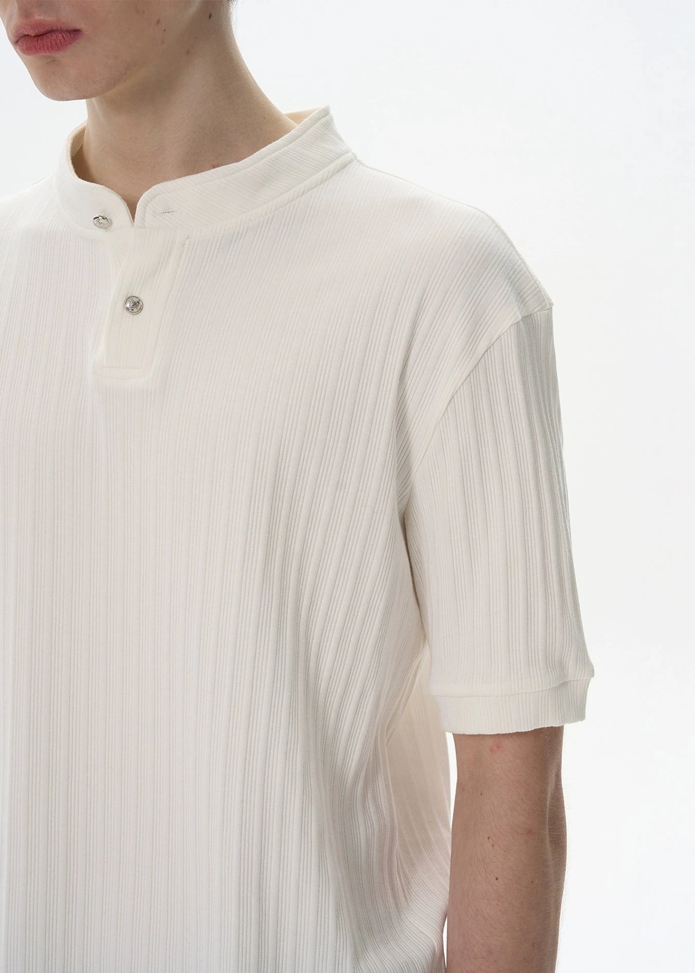 Ribbed Henley Collar Short Sleeve Knit Top 2 Ribbed Henley Collar Short Sleeve Knit Top - Image 2