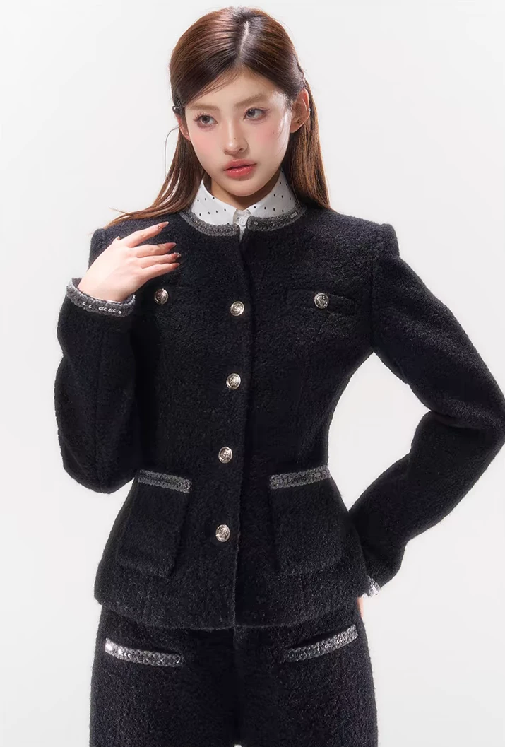 Double-Breasted Slim-Fit Tweed Jacket With Pocket Detail 1 Double-Breasted Slim-Fit Tweed Jacket With Pocket Detail