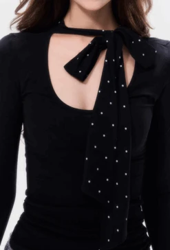 Slim Long Sleeve Top With Bow Pattern Detail 28 Slim Long Sleeve Top With Bow Pattern Detail -Modern Wear Shop 1732870664478