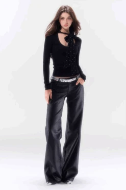 Slim Long Sleeve Top With Bow Pattern Detail 30 Slim Long Sleeve Top With Bow Pattern Detail -Modern Wear Shop 1732870664512