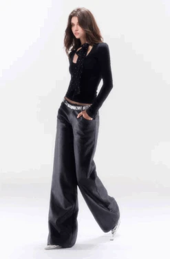 Slim Long Sleeve Top With Bow Pattern Detail 31 Slim Long Sleeve Top With Bow Pattern Detail -Modern Wear Shop 1732870664548