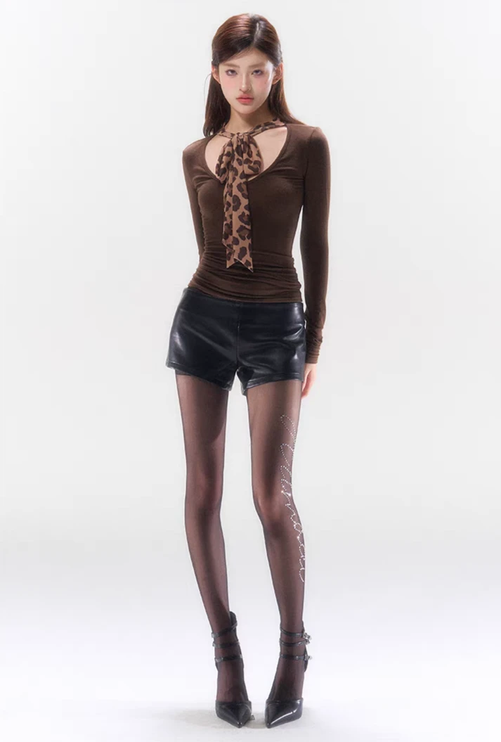 Slim Long Sleeve Top With Bow Pattern Detail 10 Slim Long Sleeve Top With Bow Pattern Detail - Image 10