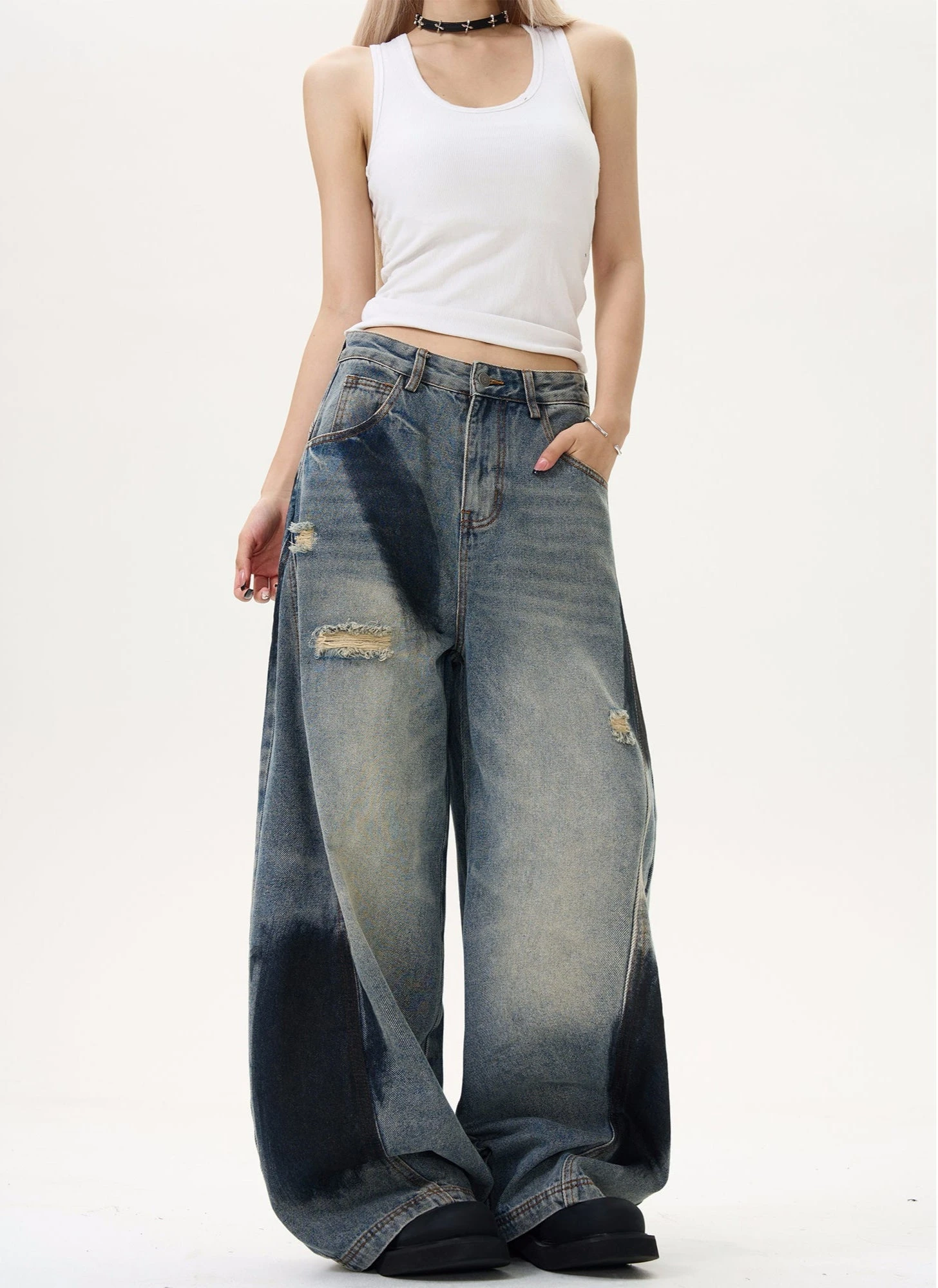 Wide Leg Distressed Denim Pants With Bleach Wash Details 2 Wide Leg Distressed Denim Pants With Bleach Wash Details - Image 2