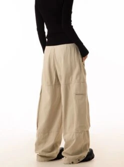 Wide-Leg Cargo Pants With Oversized Pleated Pockets And Zipper Details 17 Wide-Leg Cargo Pants With Oversized Pleated Pockets And Zipper Details -Modern Wear Shop 2223ee469a098c9cfd36d0aed61e3cd4