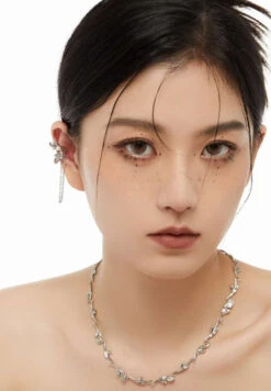 Flower Ear Cuff With Link Chain -Modern Wear Shop 22d01f20ffc26ef6ea461d00dac75737