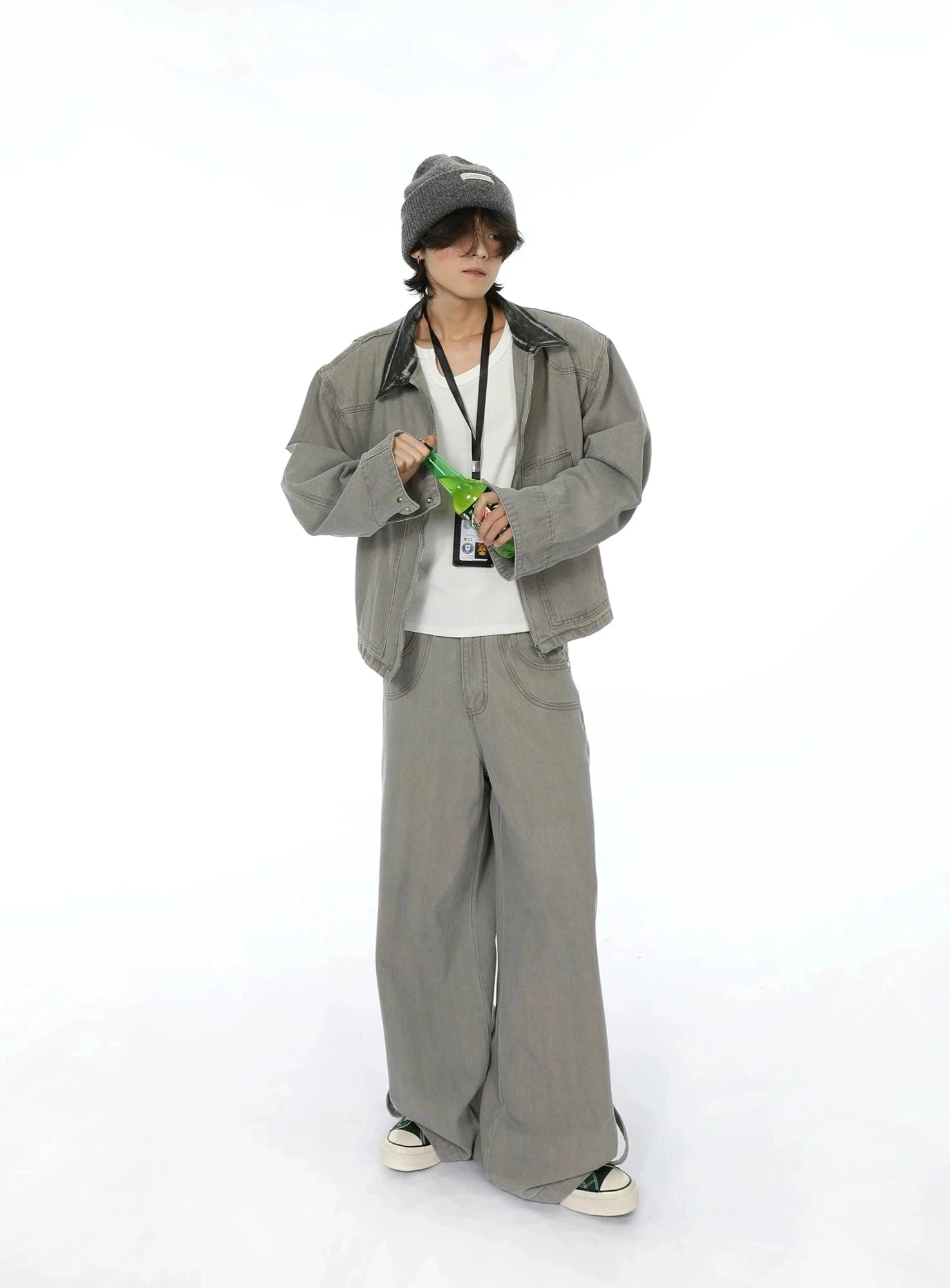 Oversized Wide-Fit Washout Denim Jacket And Wide-Leg Jeans Set 4 Oversized Wide-Fit Washout Denim Jacket And Wide-Leg Jeans Set - Image 4