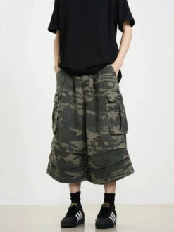 Camouflage Flare Cargo Capri Shorts -Modern Wear Shop 252eca283e4134380ec7c5edf0c1d50c