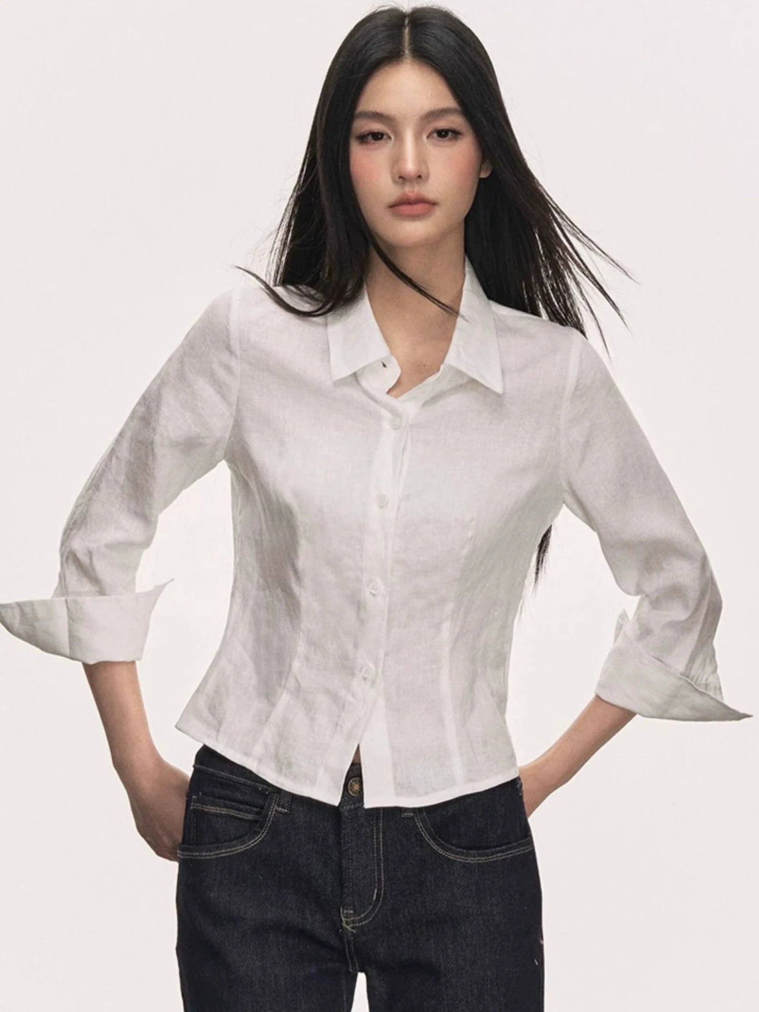 Linen Button-Up Collared Shirt With Cropped Sleeves 2 Linen Button-Up Collared Shirt With Cropped Sleeves - Image 2