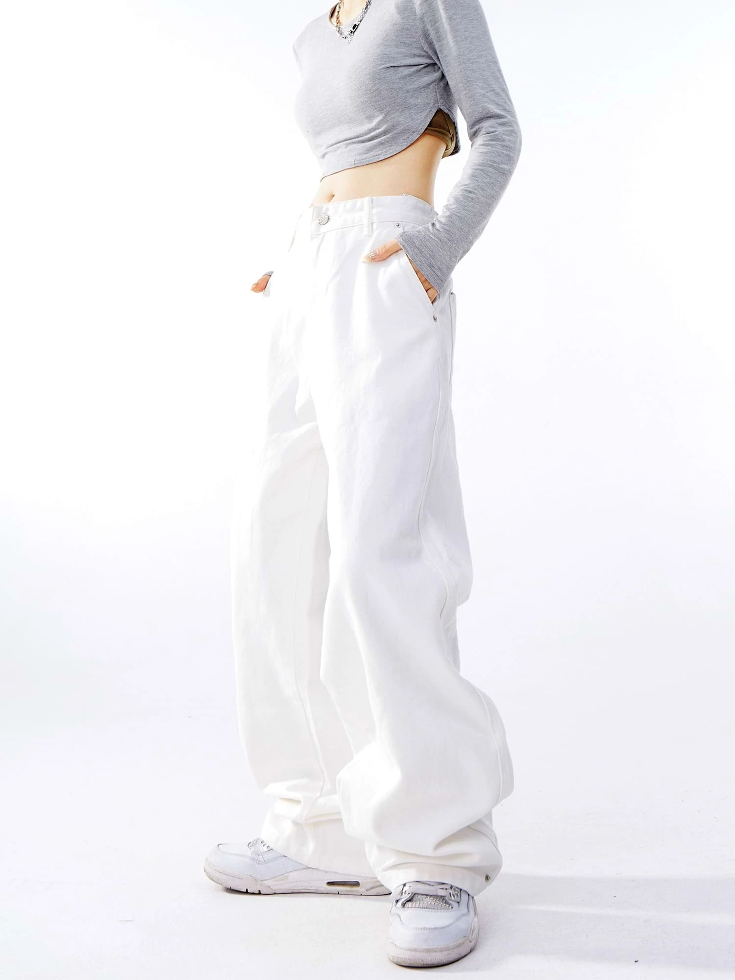 Wide Leg Basic Jeans 2 Wide Leg Basic Jeans - Image 2