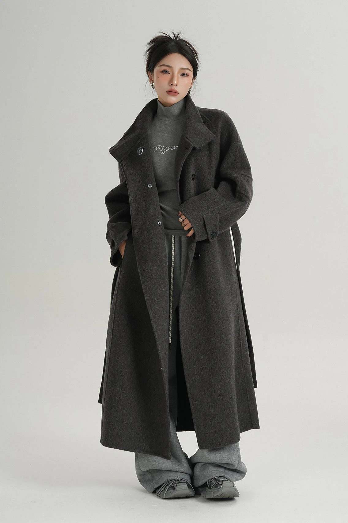Oversized Double-Breasted Panelled Long Coat 12 Oversized Double-Breasted Panelled Long Coat - Image 12