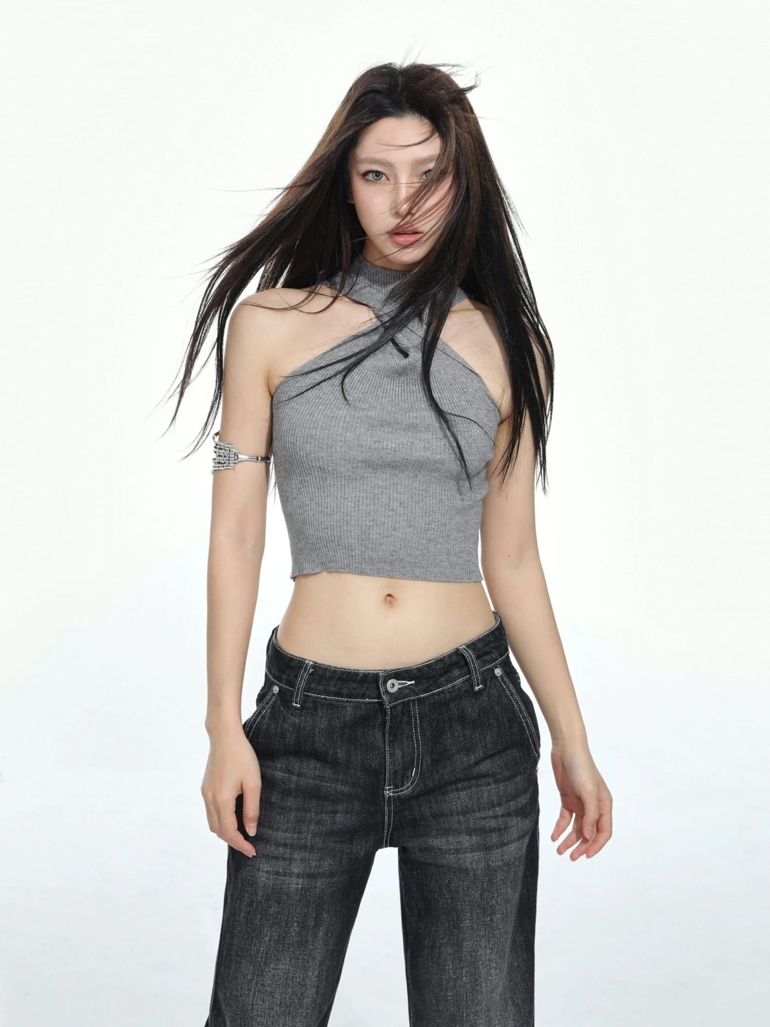 Twist Halter Neck Ribbed Crop Top 8 Twist Halter Neck Ribbed Crop Top - Image 8