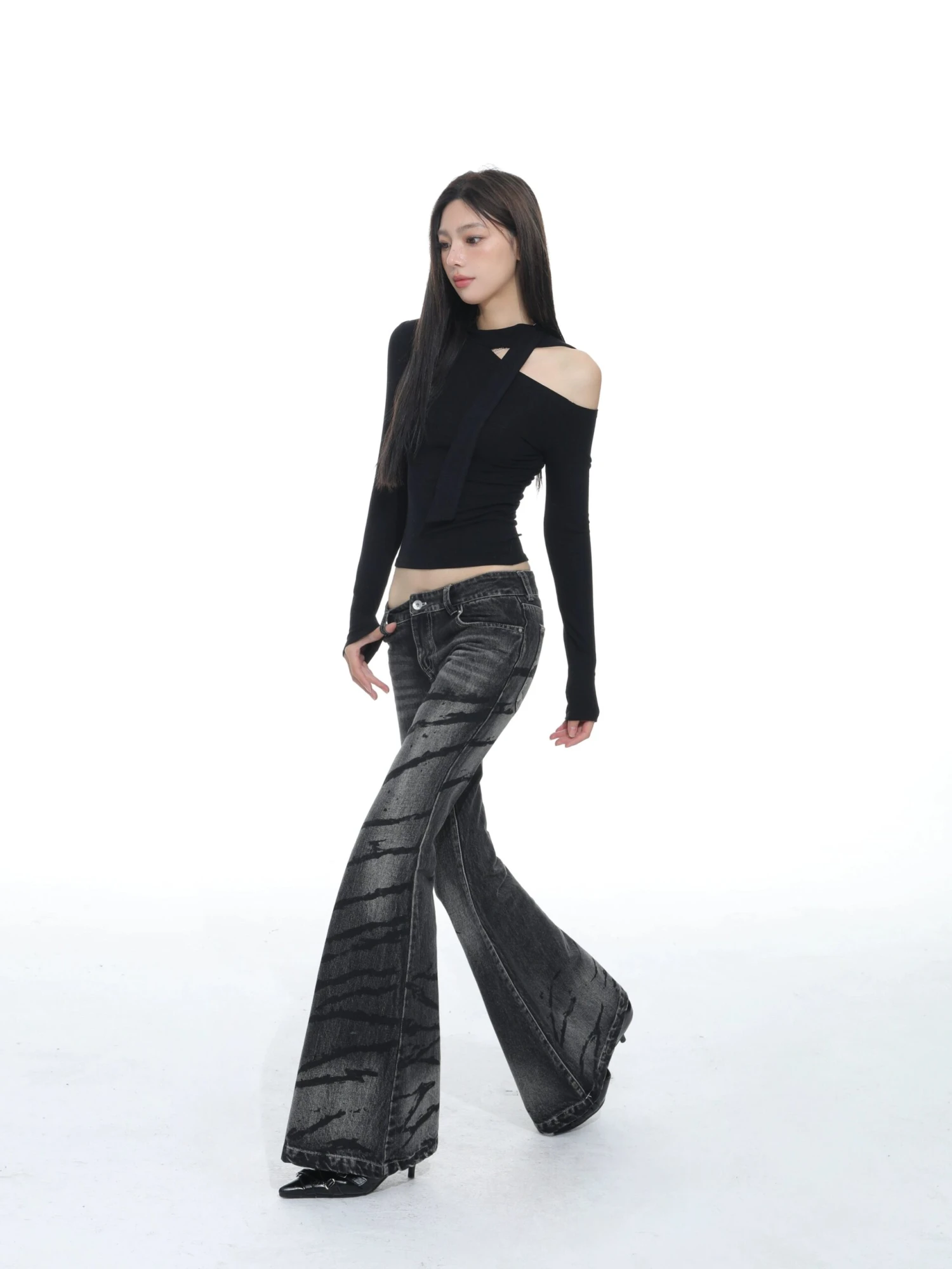 Asymmetric Cutout Cold Shoulder Long Sleeve Top 7 Asymmetric Cutout Cold Shoulder Long Sleeve Top - Image 7