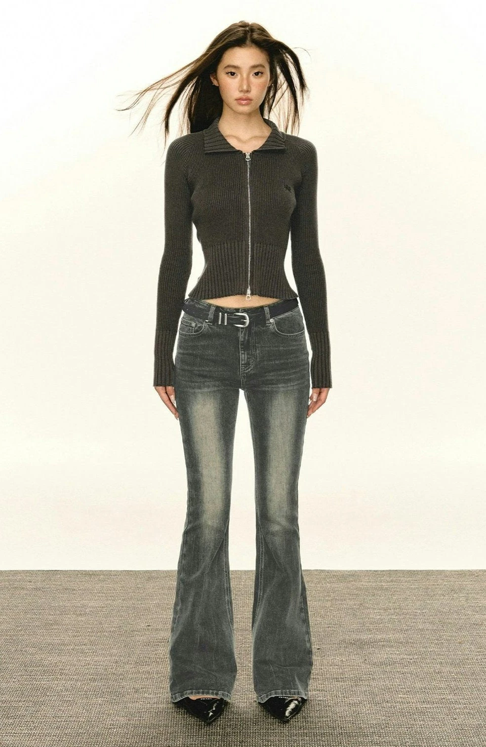 Ribbed Zip-up Slim Cropped Sweater 15 Ribbed Zip-up Slim Cropped Sweater - Image 15