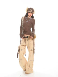 Wide-Leg Low Waist Cargo Pants With Multi-Pocket Detail -Modern Wear Shop 46ec39836d8c9ecda443128473217fab