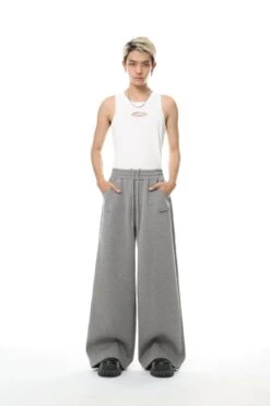 Oversized Cropped Zip Hoodie And Wide-Leg Sweatpant Tracksuit Set 32 Oversized Cropped Zip Hoodie And Wide-Leg Sweatpant Tracksuit Set -Modern Wear Shop 48dbe059fbe1e04c1af043ad84c6e73e