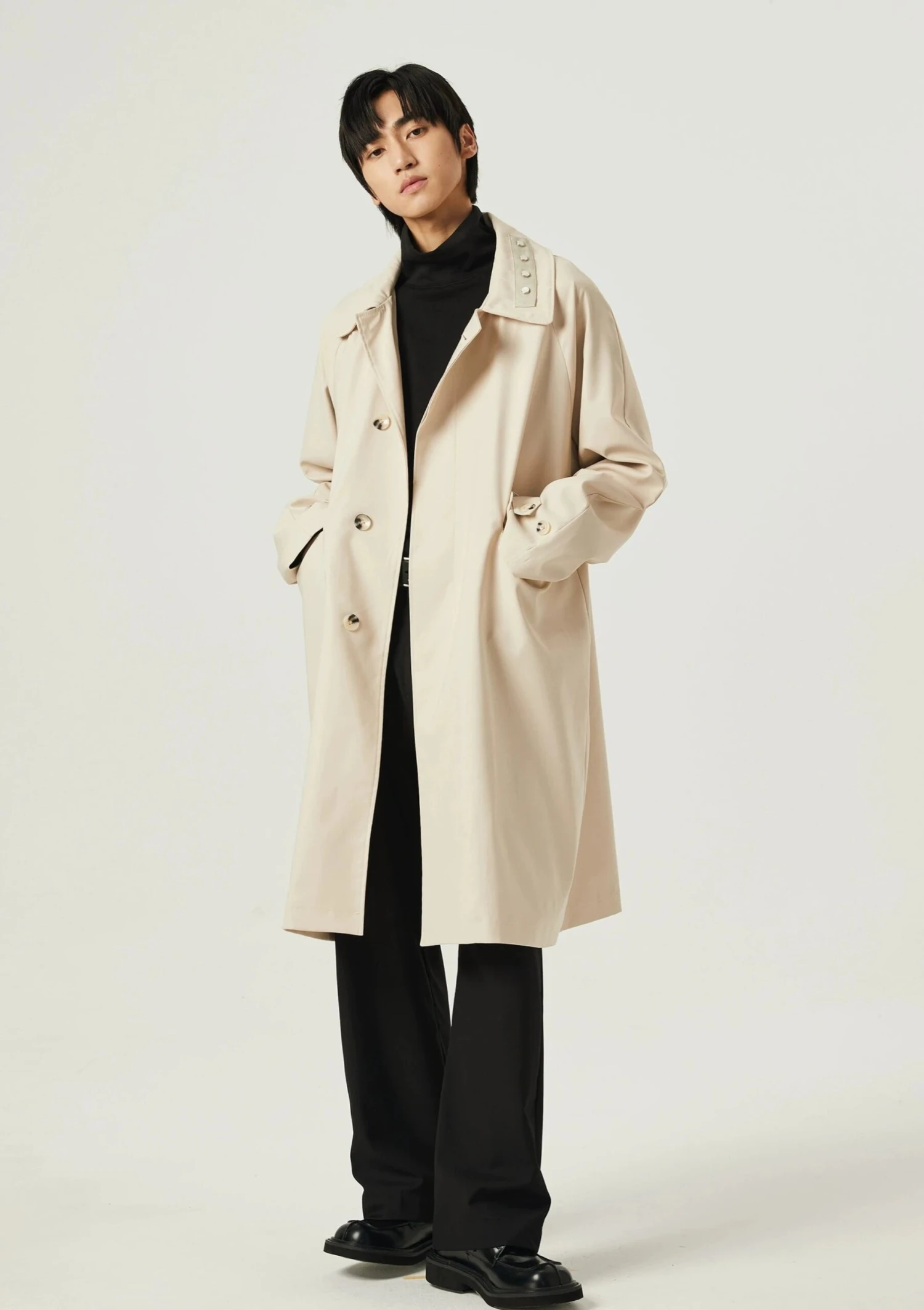 Slim Long Single-Breasted Coat With Collar Studs 1 Slim Long Single-Breasted Coat With Collar Studs