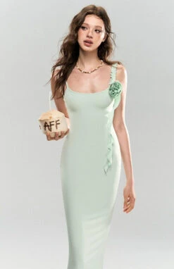 Sleeveless Ruffle Trim Midi Dress With Floral Appliqué 16 Sleeveless Ruffle Trim Midi Dress With Floral Appliqué -Modern Wear Shop 55125170149e8ee4c53bec3ba9341f26