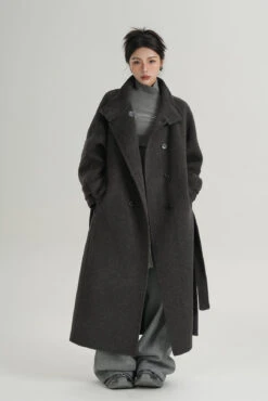 Oversized Double-Breasted Panelled Long Coat 26 Oversized Double-Breasted Panelled Long Coat -Modern Wear Shop 5b66b9207e6ba83781ce6bc0cda9d9fe