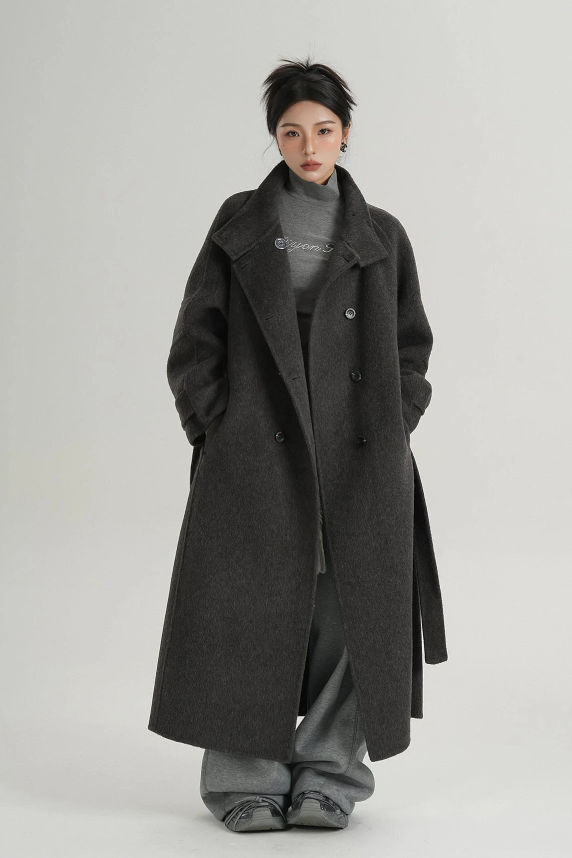 Oversized Double-Breasted Panelled Long Coat 11 Oversized Double-Breasted Panelled Long Coat - Image 11