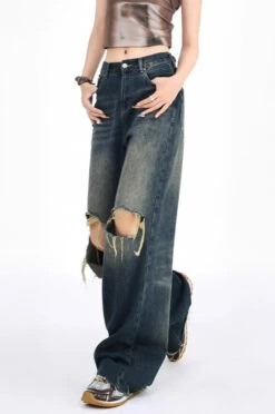 Distressed Wide-Leg Denim Jeans With Raw Hems -Modern Wear Shop 5f98ecd9060dae5f3a377f4e96f2cadb
