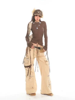 Wide-Leg Low Waist Cargo Pants With Multi-Pocket Detail -Modern Wear Shop 5fefb1bd82f585f1e49acc86715c70c3