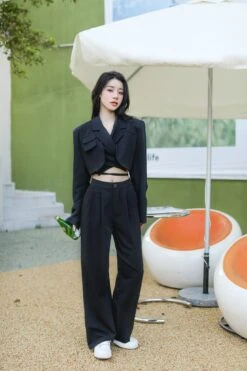 Slim Cropped Blazer With Rounded Hem Two-Piece Suit Set -Modern Wear Shop 6061140017329 1652810432776 55dc164c ed77 43f5 b8fd c4d7db492a03