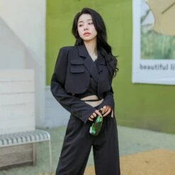 Slim Cropped Blazer With Rounded Hem Two-Piece Suit Set -Modern Wear Shop 6061140017329 1652810432862 d73666c1 1368 43b9 a7c7 1722c5286b5d