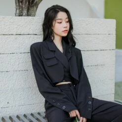 Slim Cropped Blazer With Rounded Hem Two-Piece Suit Set -Modern Wear Shop 6061140017329 1652810433964 62a14c45 9b39 421a b256 b8ab7b2c7262