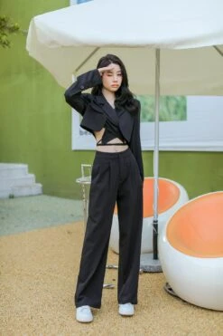 Slim Cropped Blazer With Rounded Hem Two-Piece Suit Set -Modern Wear Shop 6061140017329 1652810434833 0978685f fdff 4a42 9e7f 610b989e5cff