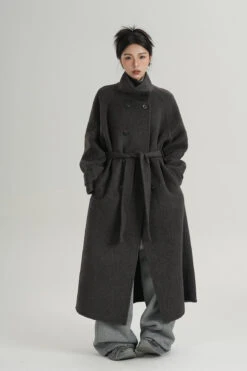 Oversized Double-Breasted Panelled Long Coat 24 Oversized Double-Breasted Panelled Long Coat -Modern Wear Shop 608914df9b5744735da53adba4e76013