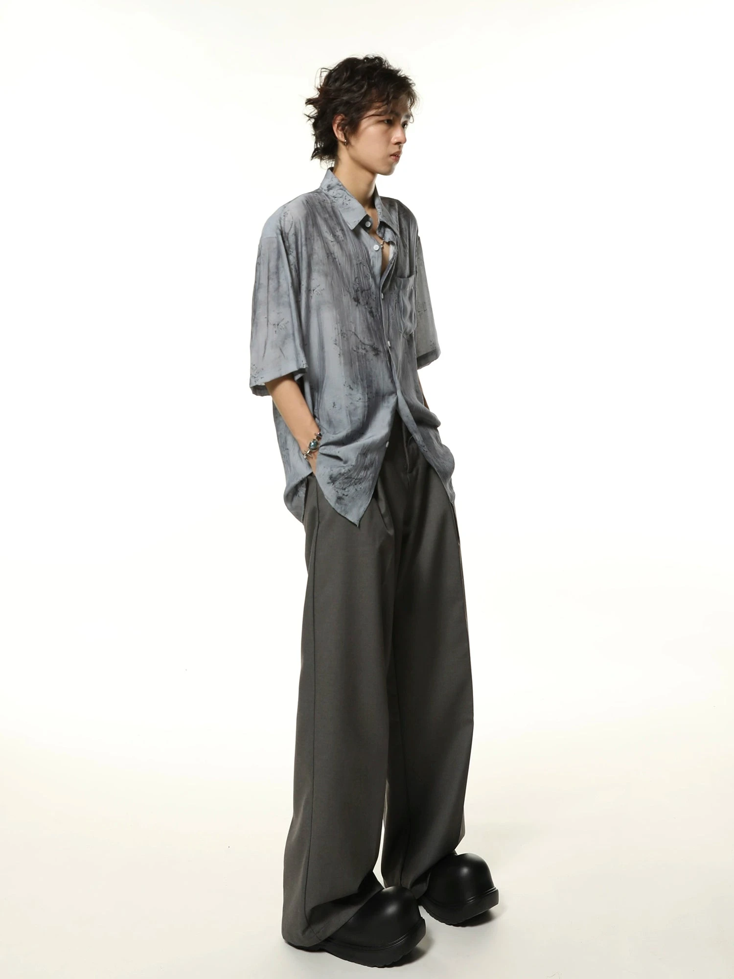 Metallic Sheen Abstract Print Oversized Button-Up Shirt 5 Metallic Sheen Abstract Print Oversized Button-Up Shirt - Image 5