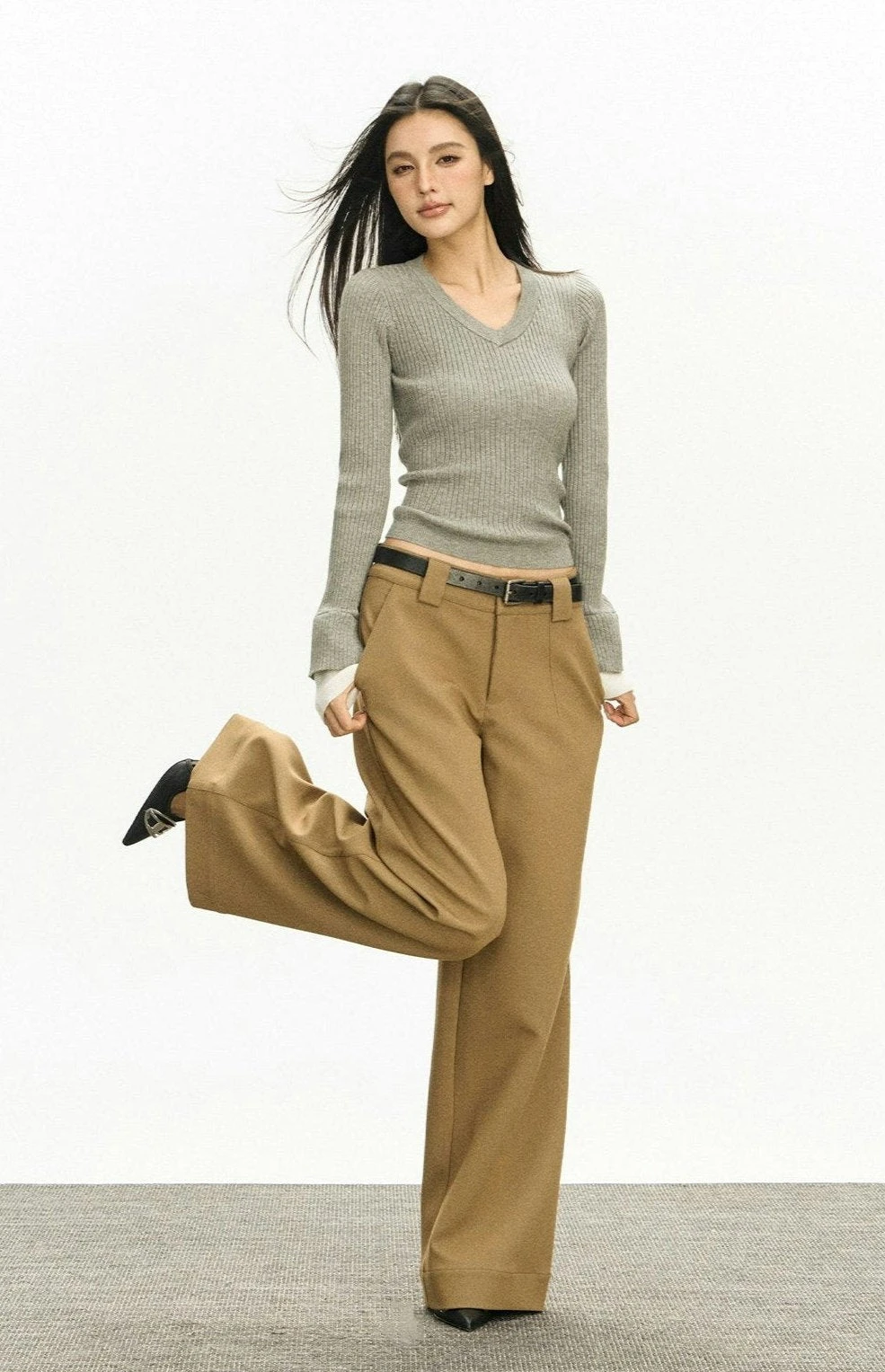Ribbed V-Neck Two Tone Long Sleeve Knit Top 20 Ribbed V-Neck Two Tone Long Sleeve Knit Top - Image 20