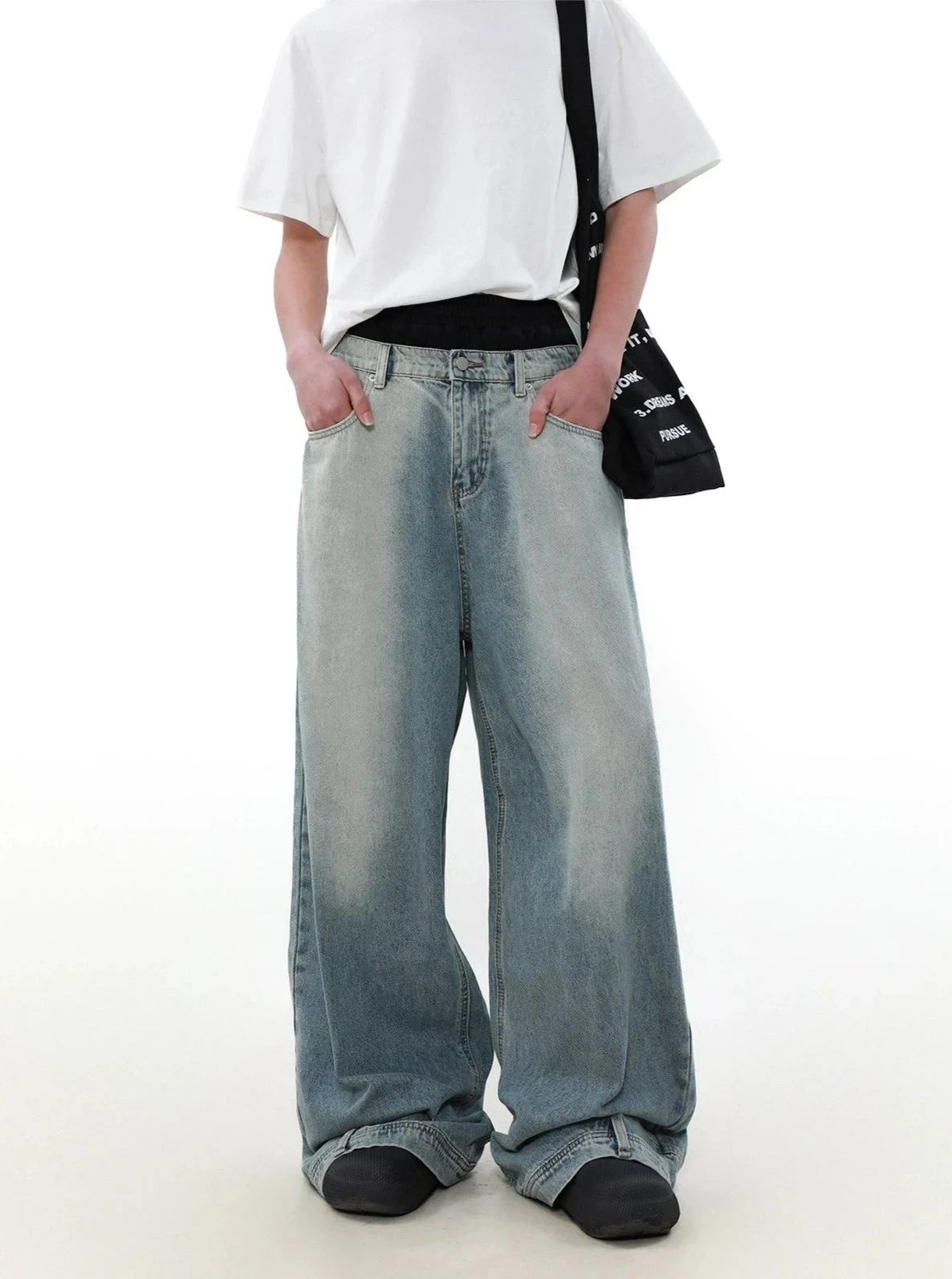 Wide Leg Denim Upside-Down Effect Jeans With Contrast Stitching 3 Wide Leg Denim Upside-Down Effect Jeans With Contrast Stitching - Image 3