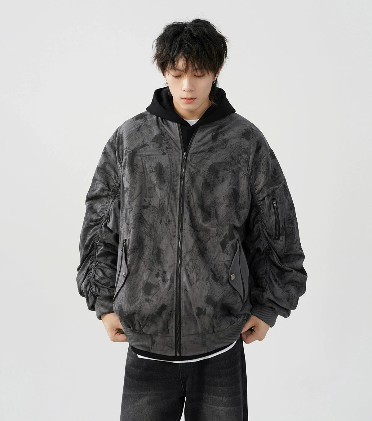 Abstract Print Bomber Jacket With Ruched Sleeve 3 Abstract Print Bomber Jacket With Ruched Sleeve - Image 3