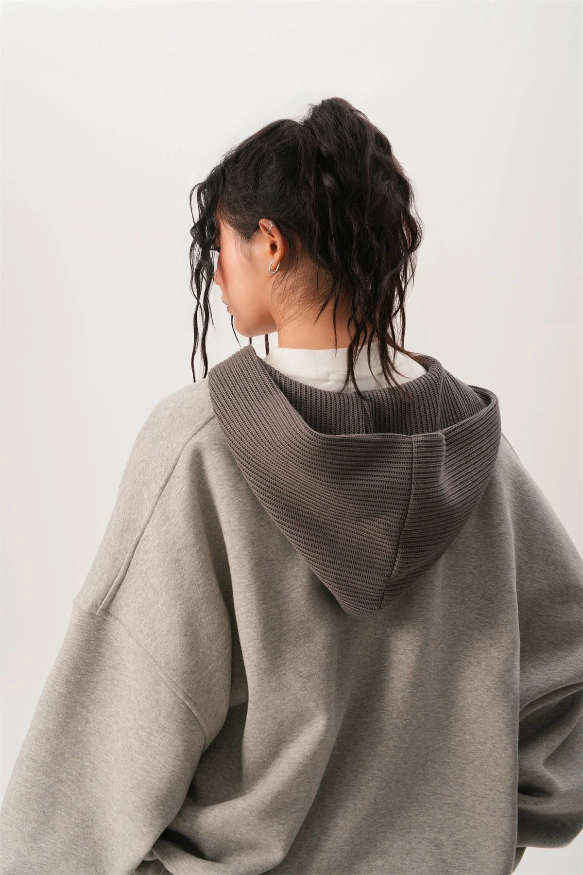 Oversized Knit Ribbed Heathered Hoodie 10 Oversized Knit Ribbed Heathered Hoodie - Image 10