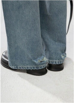 Straight Leg Faded Wash Minimal Jeans -Modern Wear Shop 87e1cddf947725943b49047518c71b26