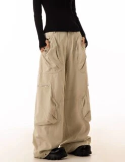 Wide-Leg Cargo Pants With Oversized Pleated Pockets And Zipper Details 16 Wide-Leg Cargo Pants With Oversized Pleated Pockets And Zipper Details -Modern Wear Shop 8c4b76c0fd56edbda5adb86ab79163fa