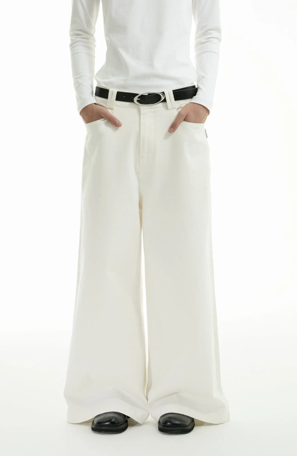 Low Waist Wide Leg Denim Jeans With Pockets 1 Low Waist Wide Leg Denim Jeans With Pockets