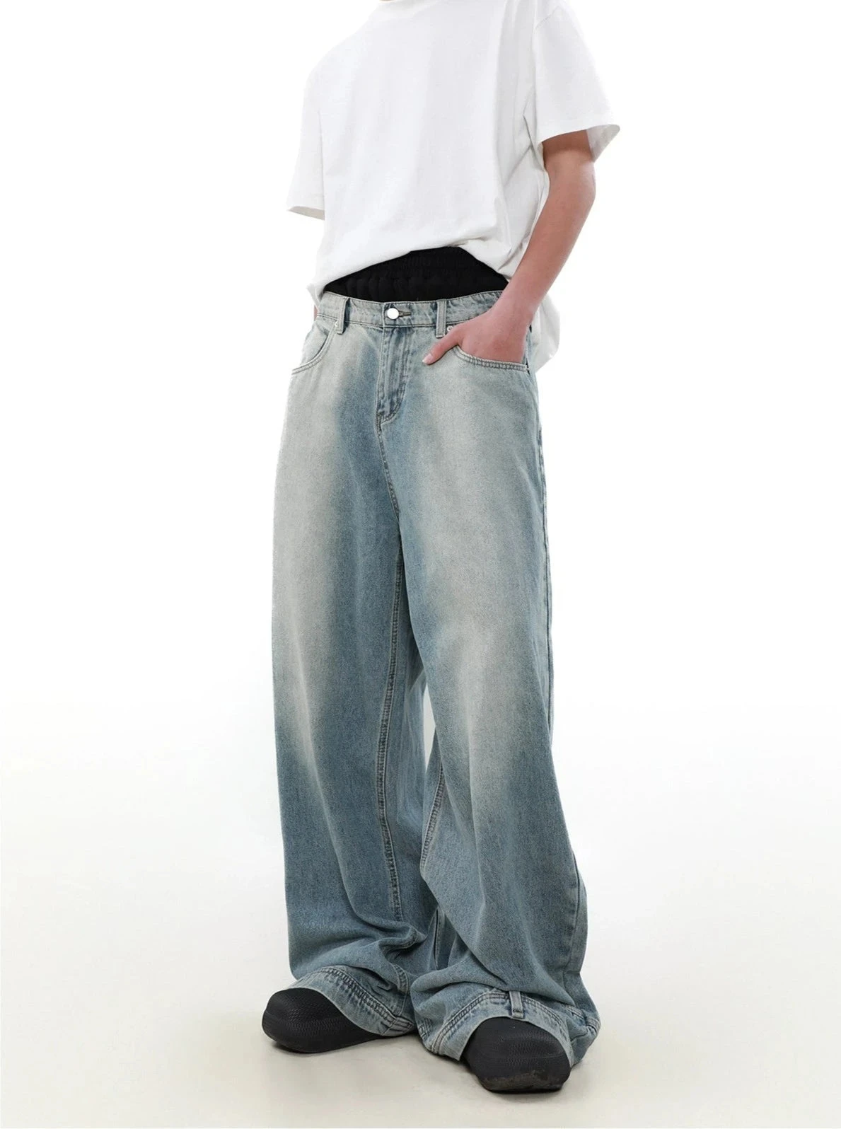 Wide Leg Denim Upside-Down Effect Jeans With Contrast Stitching 2 Wide Leg Denim Upside-Down Effect Jeans With Contrast Stitching - Image 2
