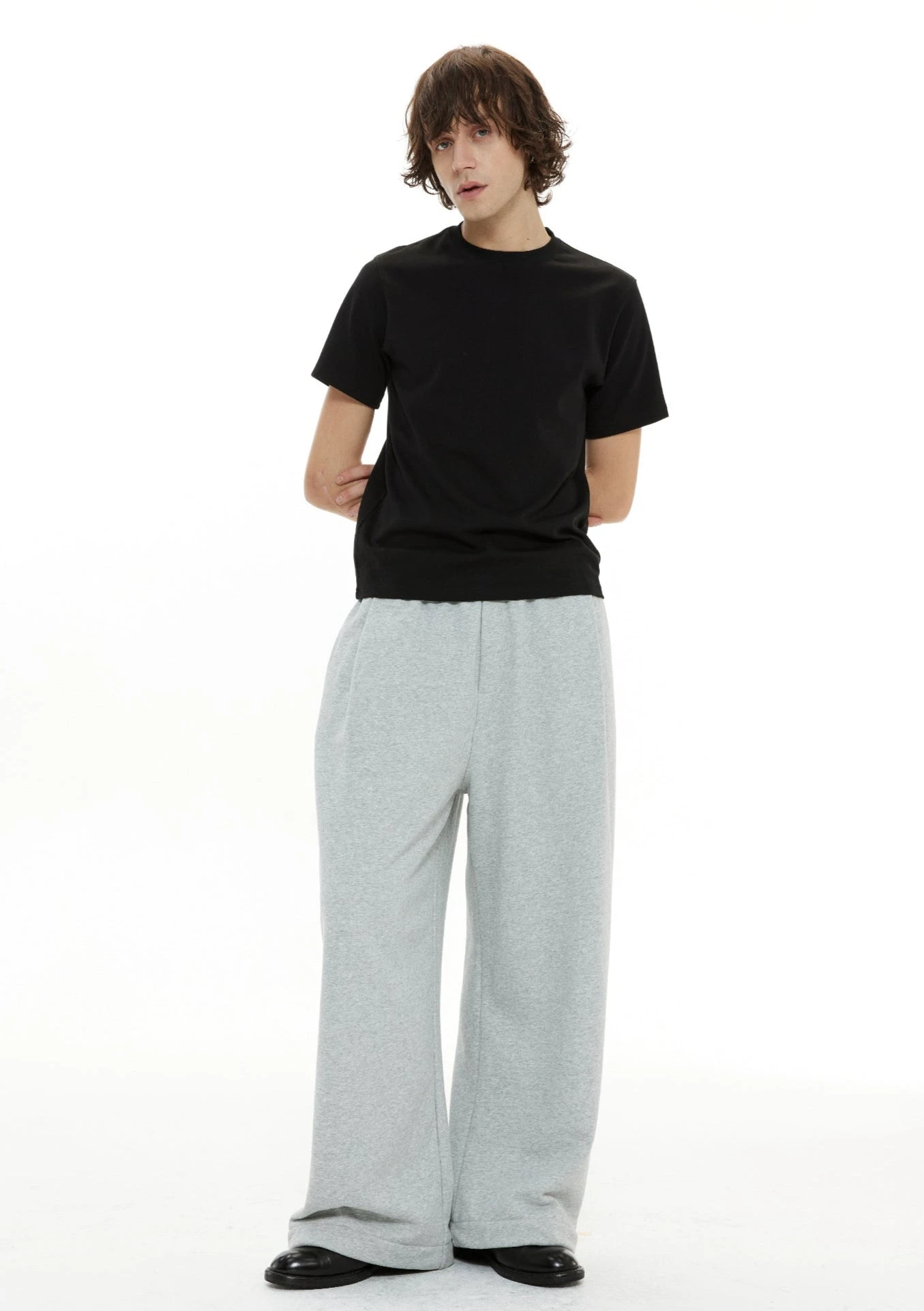 Wide Leg Elastic Waist Sweatpants With Back Pocket 6 Wide Leg Elastic Waist Sweatpants With Back Pocket - Image 6