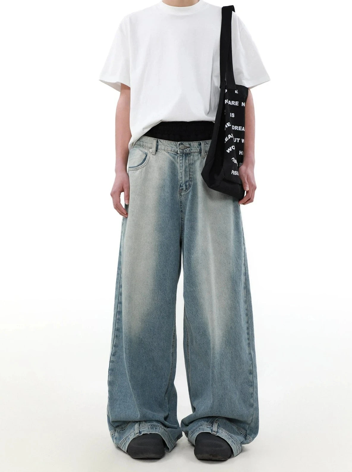 Wide Leg Denim Upside-Down Effect Jeans With Contrast Stitching 1 Wide Leg Denim Upside-Down Effect Jeans With Contrast Stitching