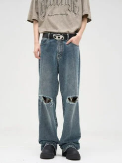 Knee Ripped Straight Fit Jeans