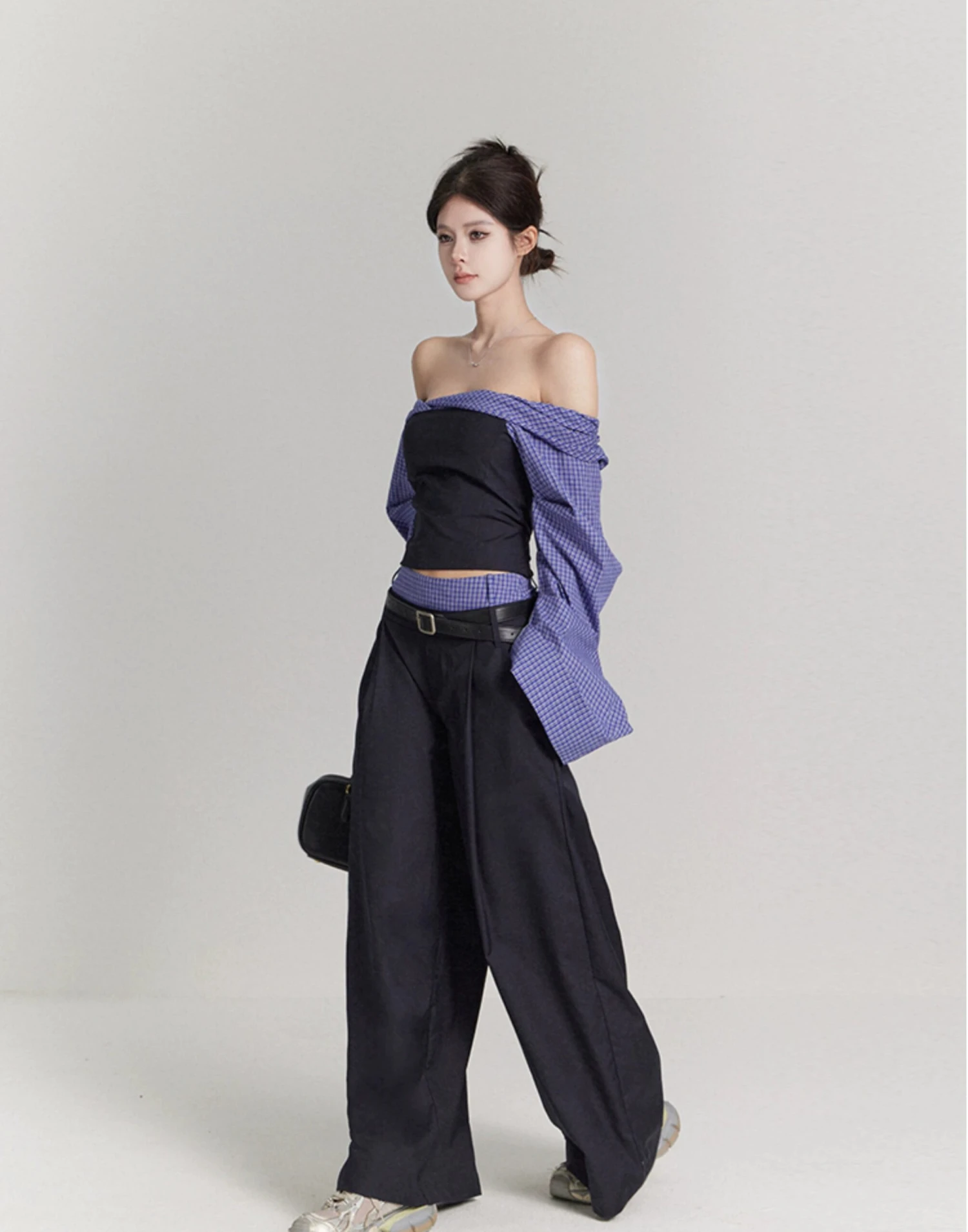 Low Waist Wide Leg Tailored Trousers 6 Low Waist Wide Leg Tailored Trousers - Image 6