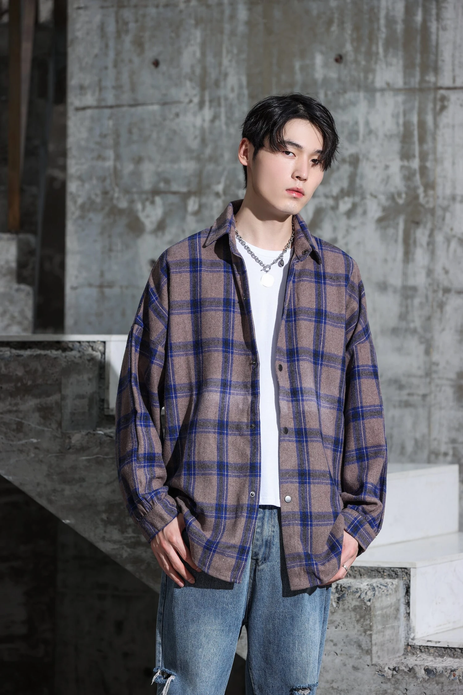 Checked Lightweight Flannel 4 Checked Lightweight Flannel - Image 4