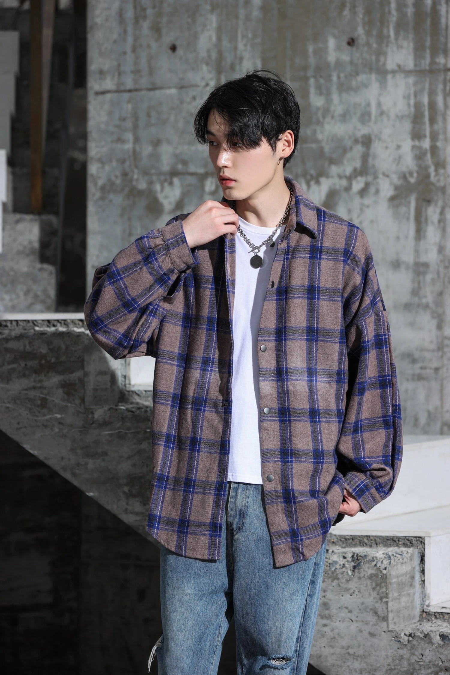 Checked Lightweight Flannel 5 Checked Lightweight Flannel - Image 5