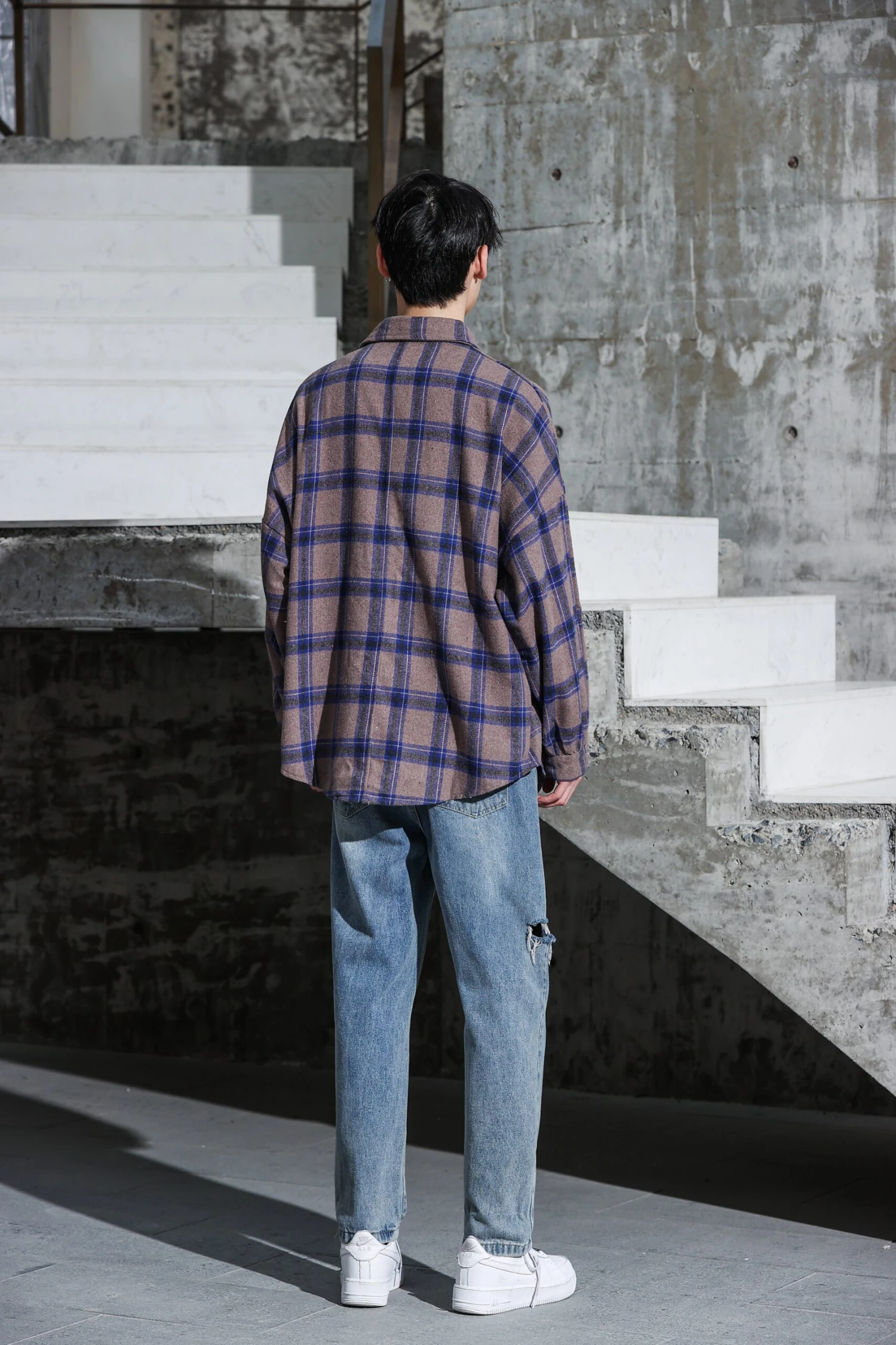 Checked Lightweight Flannel 11 Checked Lightweight Flannel - Image 11